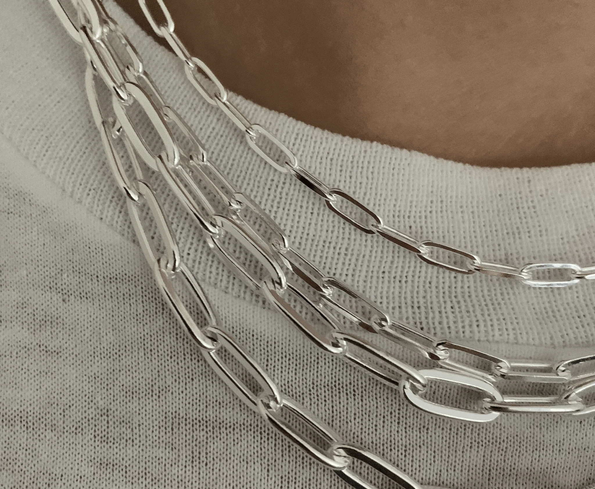 THE SMALL PAPERCLIP CHAIN - Image 5