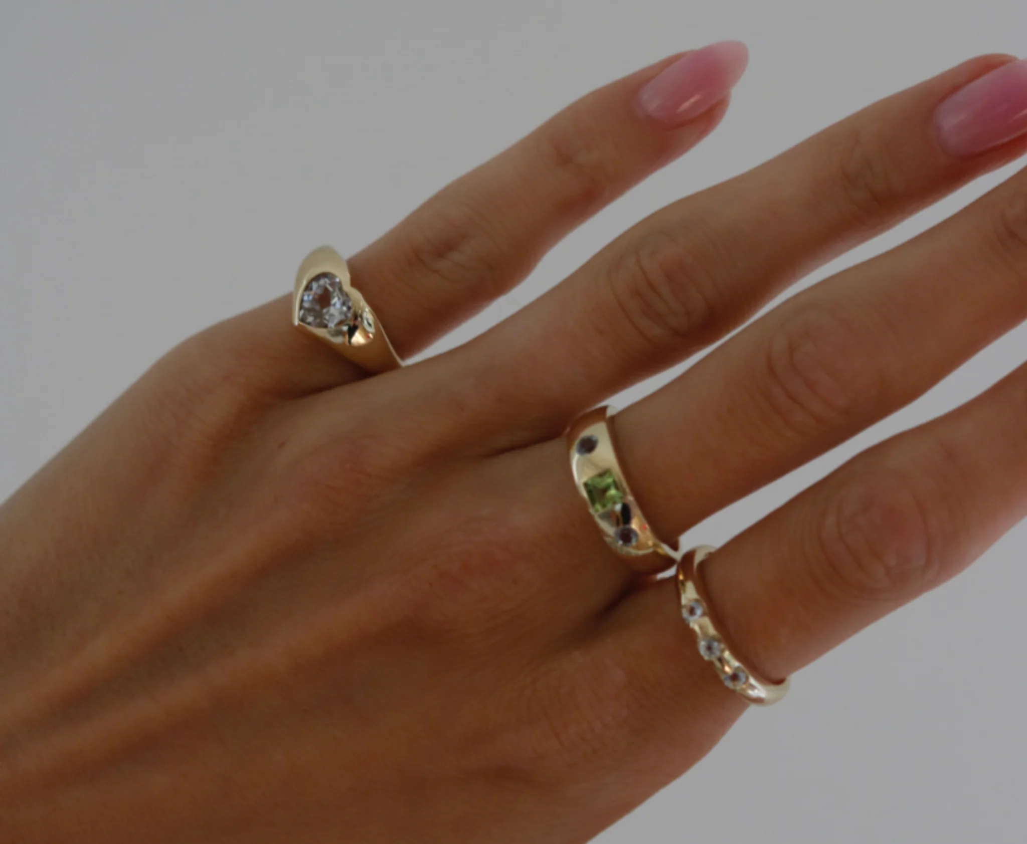 THE BEZEL HEART SIGNET RING - Image 4