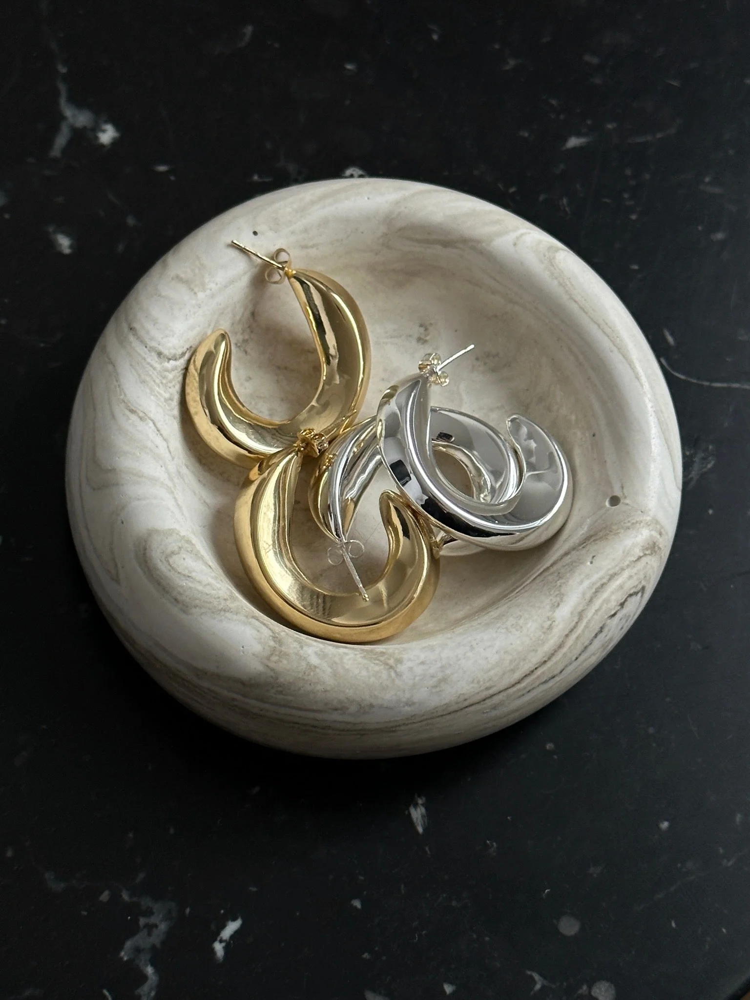 THE CURVE HOOPS - Image 5