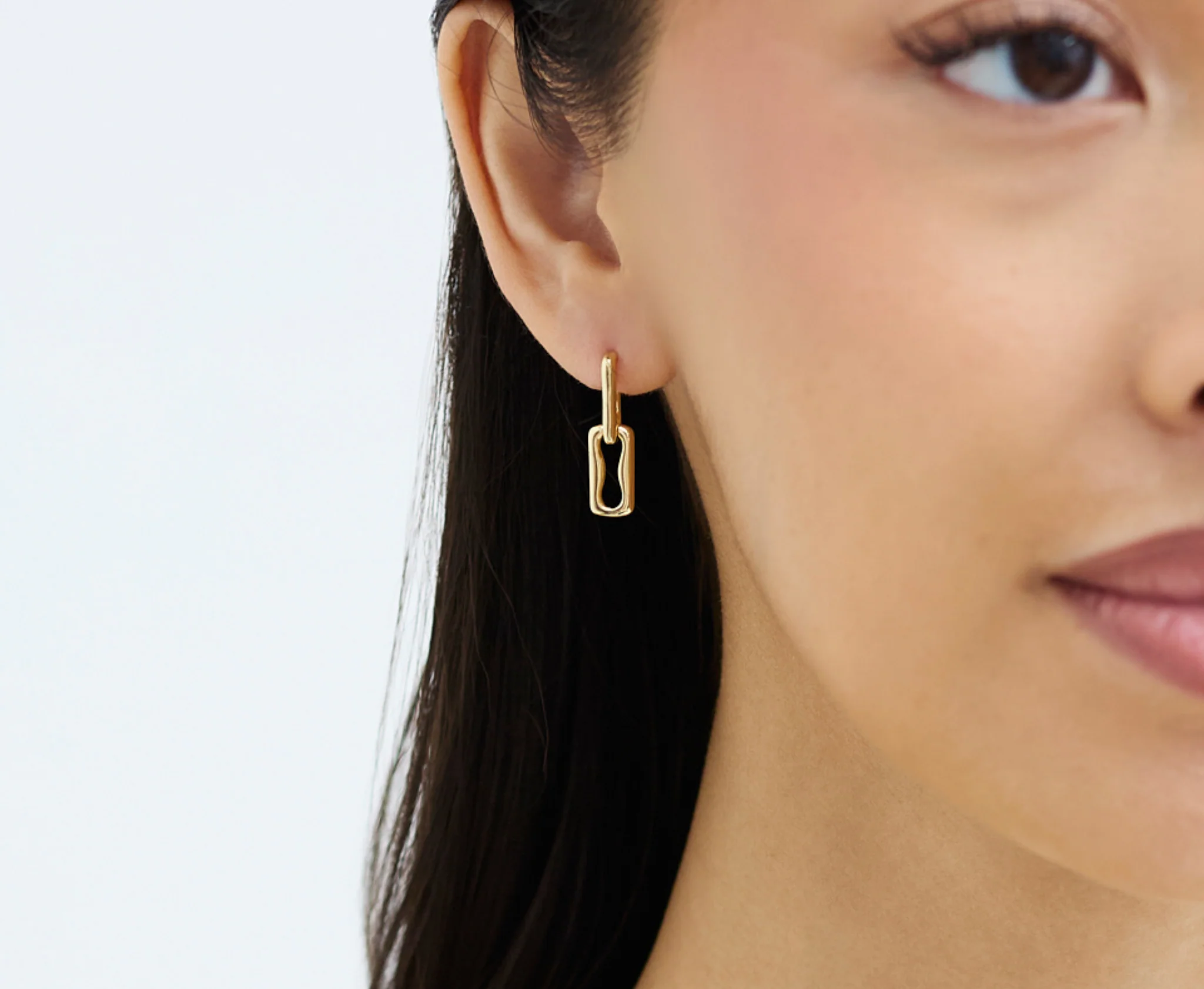 THE PAPERCLIP DROP EARRINGS - Image 3