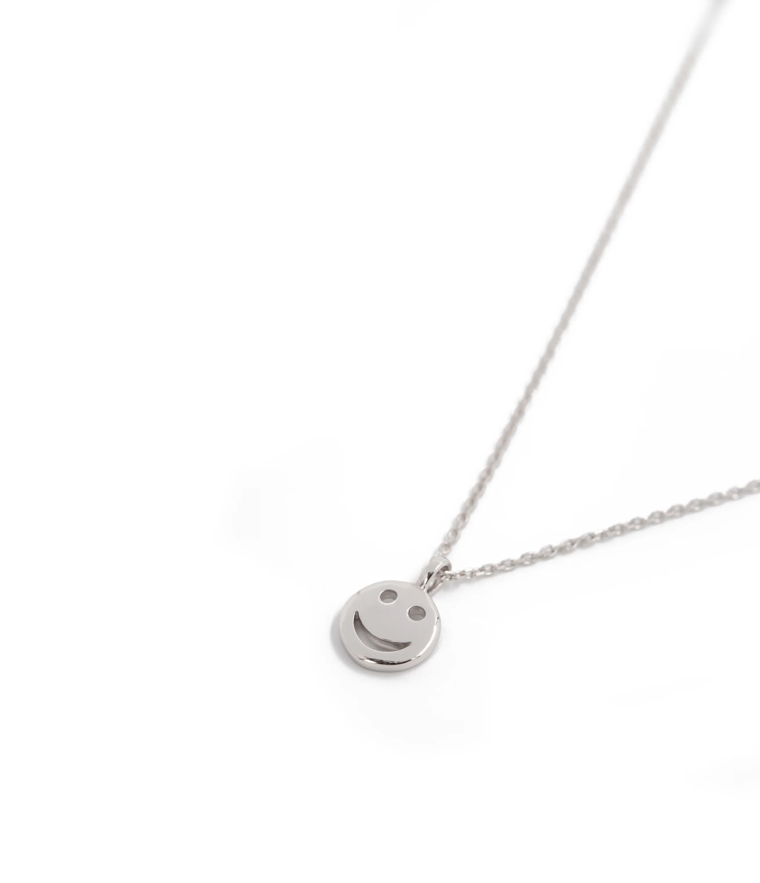 THE CLASSIC HAPPY FACE NECKLACE - Image 5