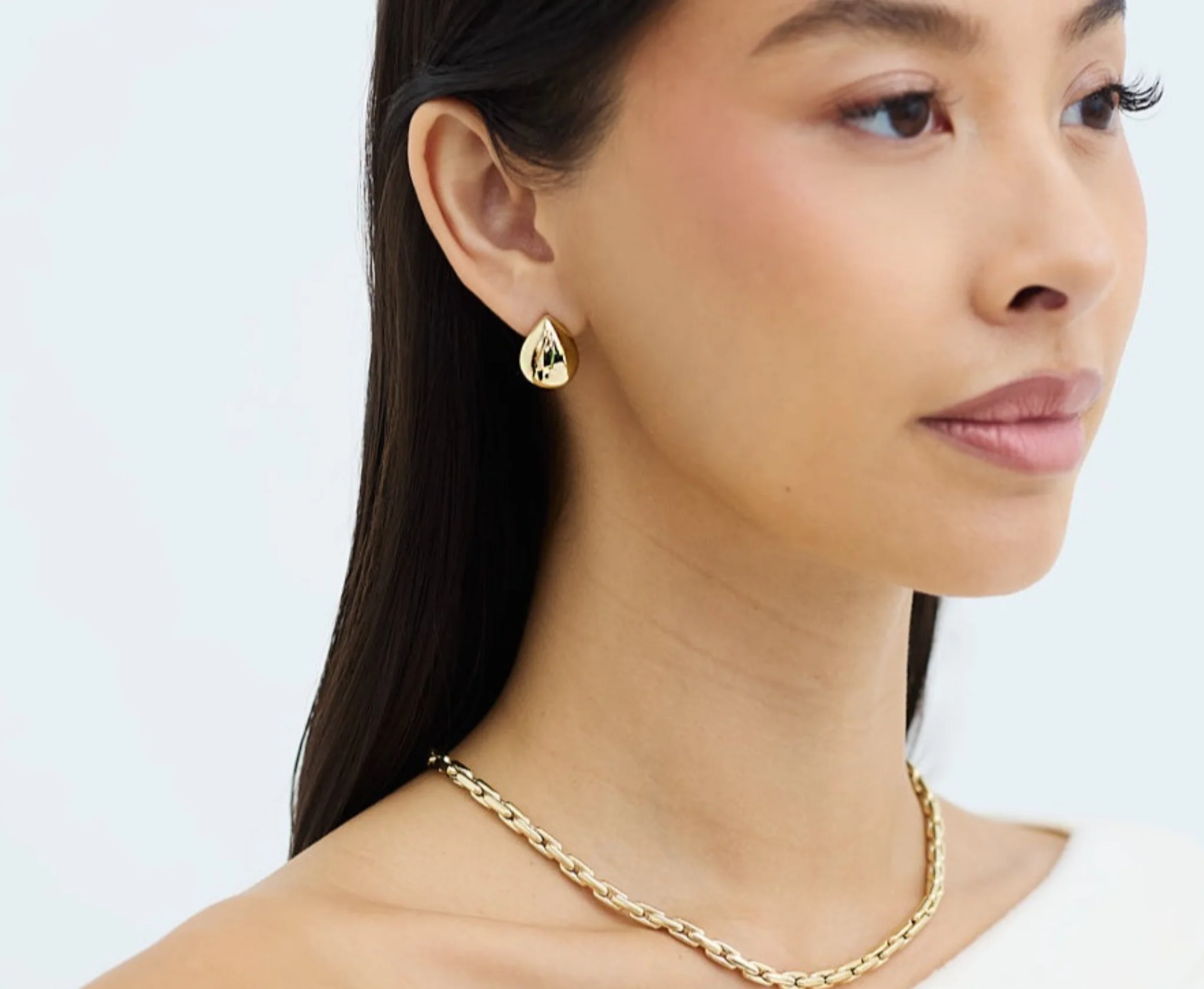 THE TEARDROP EARRINGS - Image 3